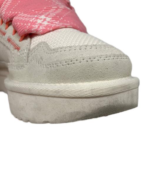 UGG（アグ）UGG (アグ) Lowmel Love 25 ホワイト サイズ:24の古着・服飾アイテム