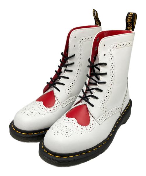 Dr.Martens（ドクターマーチン）Dr.Martens (ドクターマーチン) BENTLEY II HRT BROGUE 8-EYE BOOT W/HEART ホワイト サイズ:US7の古着・服飾アイテム