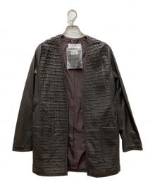 MaxMara（マックスマーラ）の古着「ピンタックデザインレザーノーカラーコート」｜ブラウン
