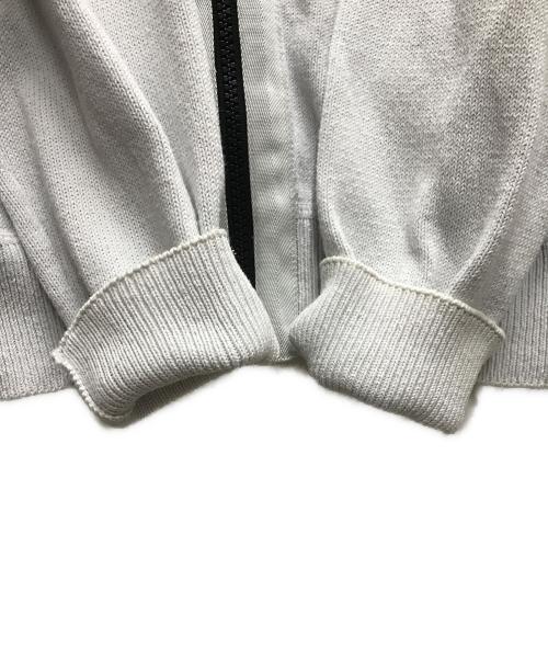 C.P COMPANY（シーピーカンパニー）C.P COMPANY (シーピーカンパニー) ゴーグルニットジップパーカー ホワイト サイズ:52の古着・服飾アイテム