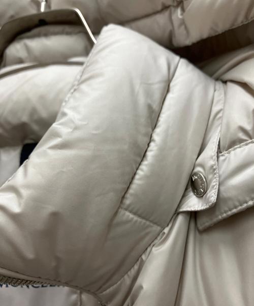 MONCLER（モンクレール）MONCLER (モンクレール) ARNEB ダウンジャケット ホワイト サイズ:2の古着・服飾アイテム