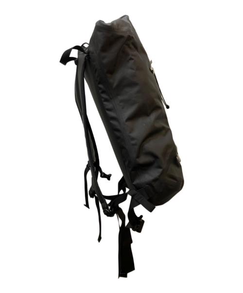 ARC'TERYX（アークテリクス）ARC'TERYX (アークテリクス) ALPHA FL 30 ブラックの古着・服飾アイテム