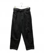 COMOLIコモリ）の古着「BELTED DENIM PANTS」｜ブラック