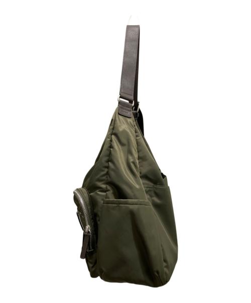 vunque（ブンク）vunque (ブンク) HEY DOUBLE POCKET HOBO オリーブの古着・服飾アイテム