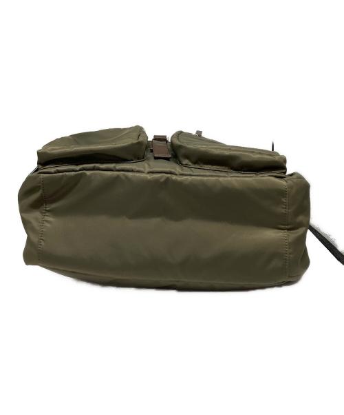 vunque（ブンク）vunque (ブンク) HEY DOUBLE POCKET HOBO オリーブの古着・服飾アイテム