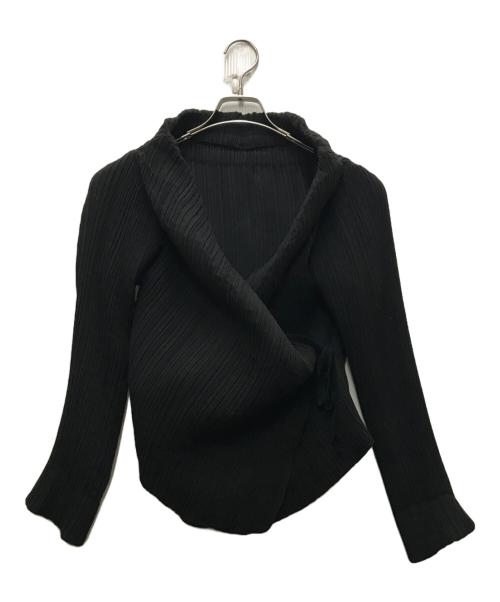 ISSEY MIYAKE（イッセイミヤケ）ISSEY MIYAKE (イッセイミヤケ) プリーツカシュクールジャケット ブラック サイズ:2の古着・服飾アイテム