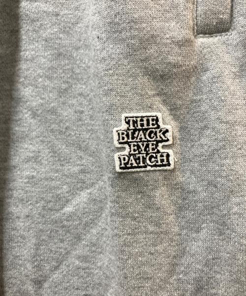 THE BLACK EYE PATCH（ブラックアイパッチ）THE BLACK EYE PATCH (ブラックアイパッチ) SMALL OG LABEL KOBE TERRY SWEAT PANTS グレー サイズ:M 未使用品の古着・服飾アイテム