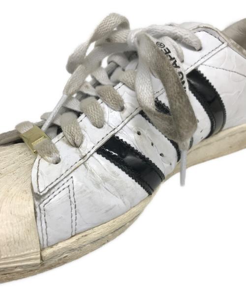 A BATHING APE（アベイシングエイプ）A BATHING APE (アベイシングエイプ) adidas Originals (アディダスオリジナル) Superstar V スニーカー ホワイト サイズ:27㎝の古着・服飾アイテム