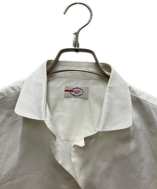 PRADA（プラダ）PRADA (プラダ) クロップドL/Sコットンシャツ ホワイト サイズ:44の古着・服飾アイテム