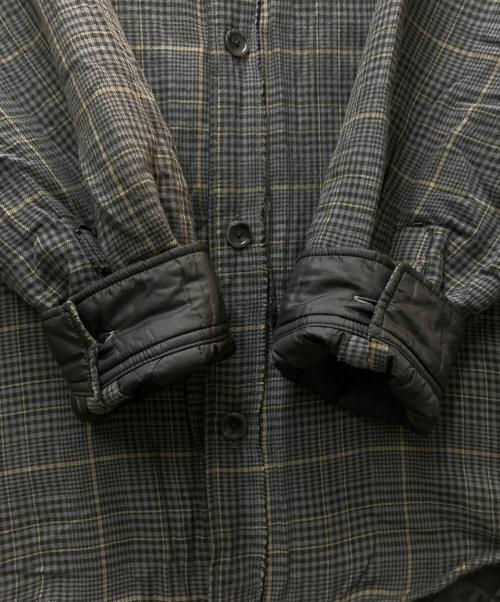 PERVERZE（パーバーズ）PERVERZE (パーバーズ) puffer shirts グレー サイズ:Lの古着・服飾アイテム