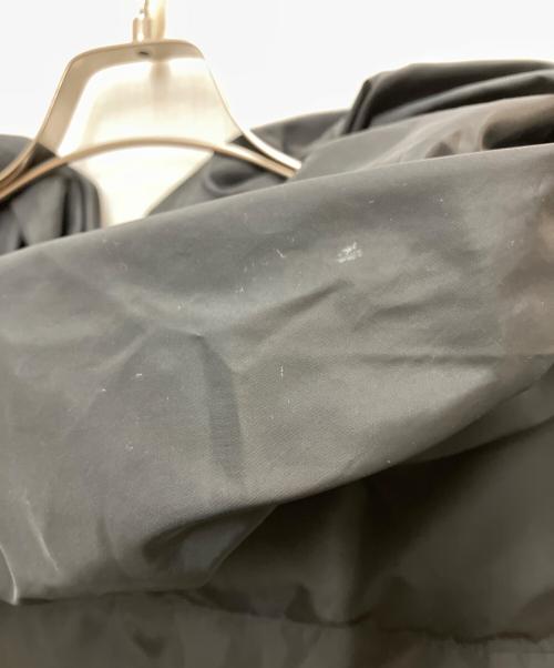 ARMANI COLLEZIONI（アルマーニ コレツィオーニ）ARMANI COLLEZIONI (アルマーニ コレツィオーニ) ショールカラーショートダウンジャケット ブラック サイズ:42の古着・服飾アイテム