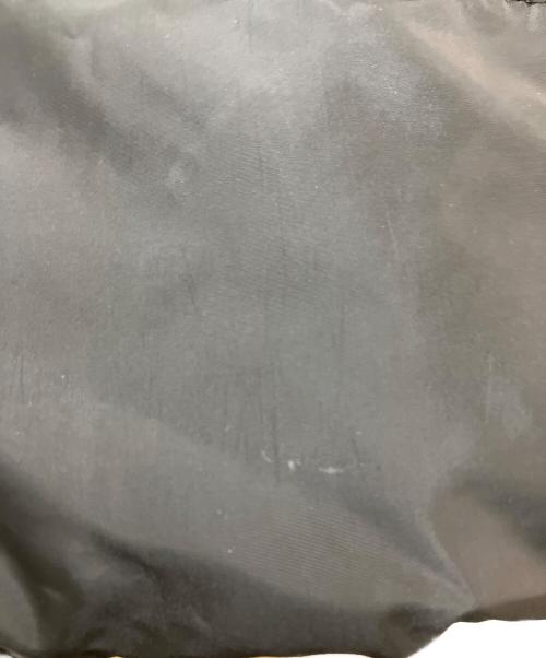 ARMANI COLLEZIONI（アルマーニ コレツィオーニ）ARMANI COLLEZIONI (アルマーニ コレツィオーニ) ショールカラーショートダウンジャケット ブラック サイズ:42の古着・服飾アイテム