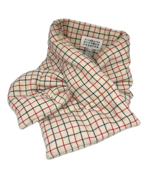 Maison Margiela（メゾンマルジェラ）Maison Margiela (メゾンマルジェラ) チェックパデッドマフラー ホワイトの古着・服飾アイテム