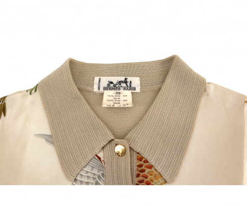 HERMES（エルメス）HERMES (エルメス) シルクスカーフ柄ポロシャツ ベージュ×ブラウン サイズ:38の古着・服飾アイテム