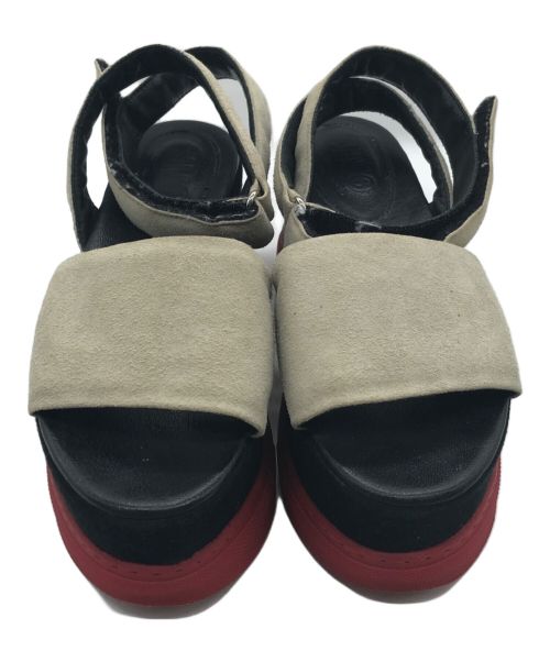 MM6 Maison Margiela（エムエムシックスメゾンマルジェラ）MM6 Maison Margiela (エムエムシックス メゾンマルジェラ) 厚底ストラップサンダル　プラットフォーム　スウェード ベージュ×ブラック サイズ:35の古着・服飾アイテム
