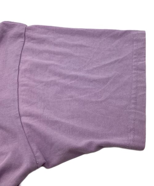 AMI Alexandre Mattiussi（アミアレクサンドルマテュッシ）AMI Alexandre Mattiussi (アミ アレクサンドル マテュッシ) ハートロゴTシャツ 刺繍Tシャツ ハートロゴワッペン  H20HJ133 パープル サイズ:Lの古着・服飾アイテム