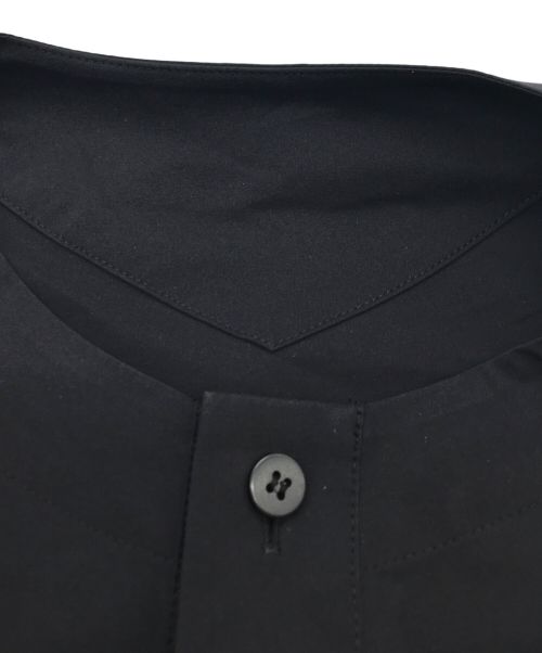 HOMME PLISSE ISSEY MIYAKE（オム プリッセ イッセイ ミヤケ）HOMME PLISSE ISSEY MIYAKE (オムプリッセ イッセイ ミヤケ) STRETCH SHIRT　HP31FJ330 ブラック サイズ:Sの古着・服飾アイテム