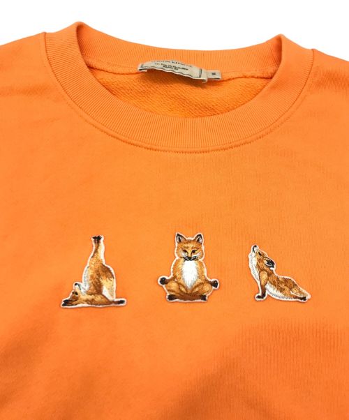 maison kitsune（メゾンキツネ）maison kitsune (メゾンキツネ) ヨガフォックスクルーネックスウェット　EU00329KM0001 オレンジ サイズ:Mの古着・服飾アイテム