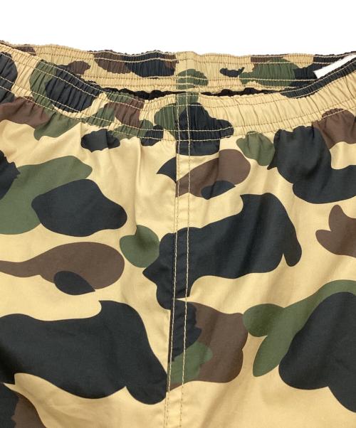 A BATHING APE（ア ベイシング エイプ）A BATHING APE (ア ベイシング エイプ) 1ST CAMO BEACH SHORTS　001SPE301005X　 ブラウン サイズ:不明(タグ薄れ有)の古着・服飾アイテム