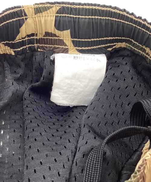 A BATHING APE（ア ベイシング エイプ）A BATHING APE (ア ベイシング エイプ) 1ST CAMO BEACH SHORTS　001SPE301005X　 ブラウン サイズ:不明(タグ薄れ有)の古着・服飾アイテム