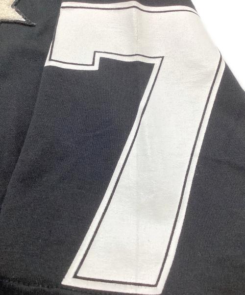 GIVENCHY（ジバンシィ）GIVENCHY (ジバンシィ) スターパッチナンバリングTシャツ 16F7221651 ブラック サイズ:XSの古着・服飾アイテム