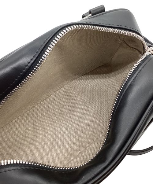 courreges（クレージュ）courreges (クレージュ) ロゴアップリケ ボーリングバッグ　323GSA062CR0027 ブラックの古着・服飾アイテム