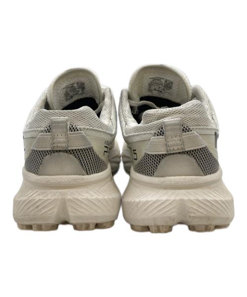 MERRELL（メレル）MERRELL (メレル) AGILITY PEAK 5 GTX アジリティ ピーク 5 ゴアテックス J068084 トレイルランニングシューズ アイボリー サイズ:23.5の古着・服飾アイテム