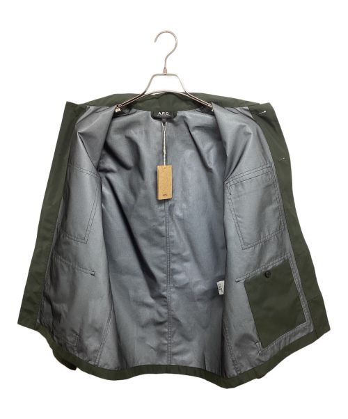 A.P.C.（アーペーセー）A.P.C. (アーペーセー) ナイロンカバーオール 24223-1-34141 グリーン サイズ:Sの古着・服飾アイテム