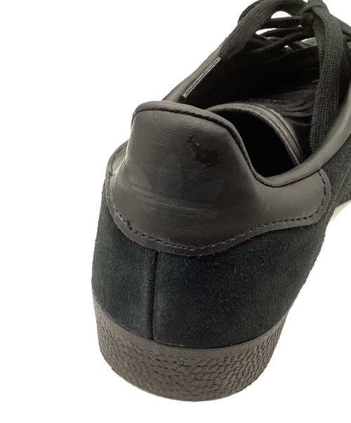 adidas（アディダス）adidas (アディダス) GAZELLE CBLACK/CBLACK/CBLACK CQ2809 ガゼル ブラック サイズ:23の古着・服飾アイテム