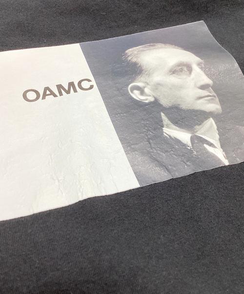 OAMC（オーエーエムシー）OAMC (オーエーエムシー) Portrait Pattern Cotton T Shirt / 1025589 / ポルトガル製 ブラック サイズ:Lの古着・服飾アイテム