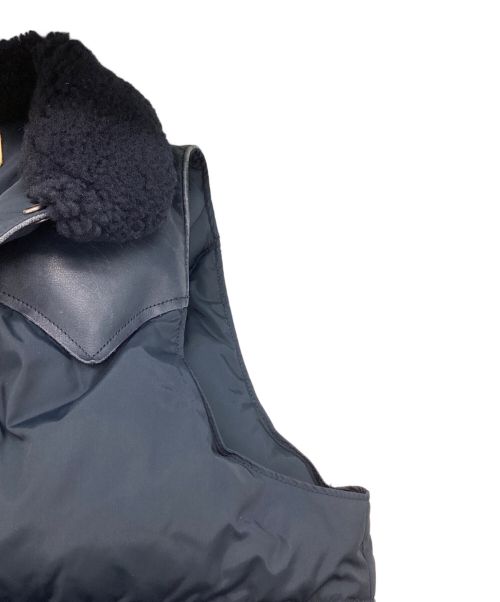 Rocky Mountain FeatherBed（ロッキーマウンテンフェザーベッド）Rocky Mountain FeatherBed (ロッキーマウンテンフェザーベッド) レザー切替ダウンベスト　450-472-11 ネイビー サイズ:Sの古着・服飾アイテム