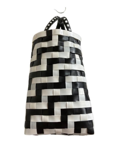 MARNI（マルニ）MARNI (マルニ) MARNI MARKET マルニマーケット ピクニックバッグ かごバッグ バスケットバッグ ブラック×ホワイトの古着・服飾アイテム