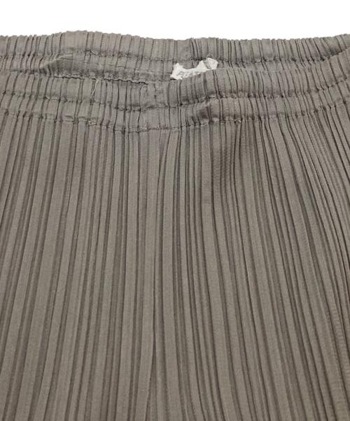 PLEATS PLEASE（プリーツプリーズ）PLEATS PLEASE (プリーツプリーズ) プリーツパンツ PP04-JF609 グレー サイズ:4の古着・服飾アイテム
