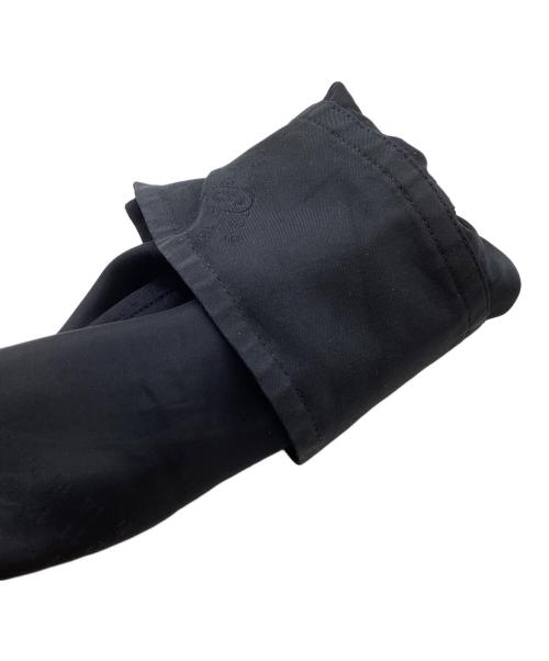 MM6 Maison Margiela（エムエムシックスメゾンマルジェラ）MM6 Maison Margiela (エムエムシックス メゾンマルジェラ) カレンダーロゴ サテンシャツ S62DT0019 ブラック サイズ:42の古着・服飾アイテム