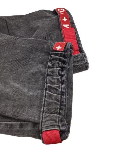 MARITHE+FRANCOIS GIRBAUD（マリテフランソワジルボー）MARITHE+FRANCOIS GIRBAUD (マリテフランソワジルボー) デニムシャトルパンツ 8MM27N ブラック サイズ:33の古着・服飾アイテム