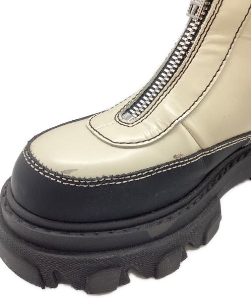 GANNI（ガニー）GANNI (ガニー) フロントジップアンクルブーツ アイボリー サイズ:36の古着・服飾アイテム