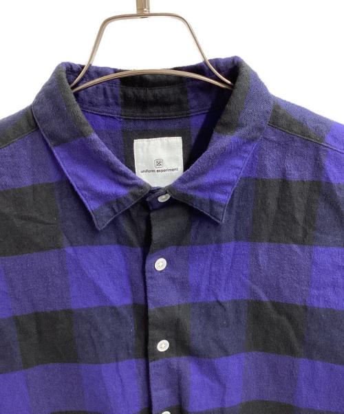 uniform experiment（ユニフォームエクスペリメント）uniform experiment (ユニフォームエクスペリメント) BAGGY REGULAR COLLAR FLANNEL BLOCK CHECK SHIRT / UE-222023 / MADE IN JAPAN ブルー サイズ:1の古着・服飾アイテム