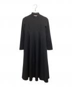 CLANEクラネ）の古着「BACK OPEN VOLUME ONEPIECE 15112-5242 バックオープンボリュームワンピース」｜ブラック