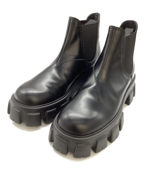 PRADA（プラダ）PRADA (プラダ) サイドゴアブーツ モノリス ブラッシュドレザー チェルシーブーツ 2TE174 ブラック サイズ:8 1/2の古着・服飾アイテム
