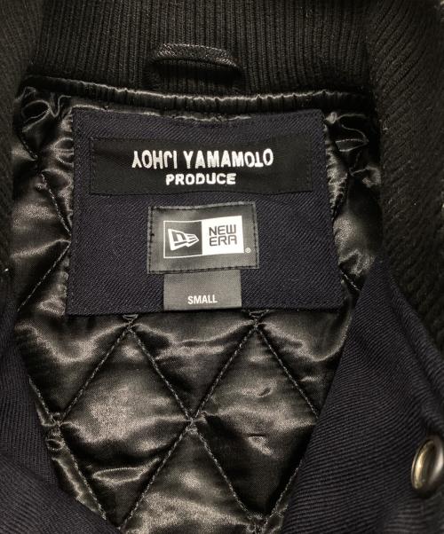 YOHJI YAMAMOTO（ヨウジヤマモト）YOHJI YAMAMOTO (ヨウジヤマモト) New Era (ニューエラ) レザースタジャン / leather stadium jacket / FV-Y30-840 ブラック サイズ:Sの古着・服飾アイテム
