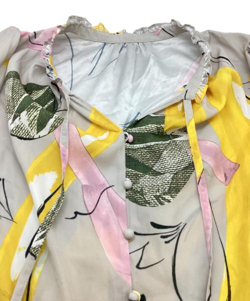 Pinky & Dianne（ピンキーアンドダイアン）Pinky & Dianne (ピンキーアンドダイアン) アートプリントギャザーブラウス 031-3110340 ベージュ サイズ:38の古着・服飾アイテム