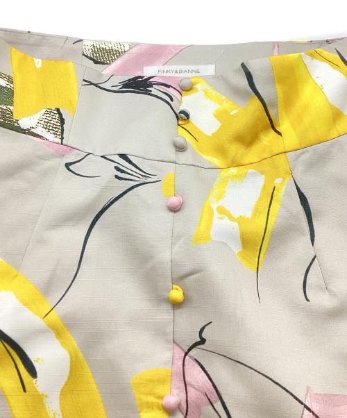 Pinky & Dianne（ピンキーアンドダイアン）Pinky & Dianne (ピンキーアンドダイアン) アートプリントフレアスカート 031-3120340 ベージュ サイズ:38の古着・服飾アイテム