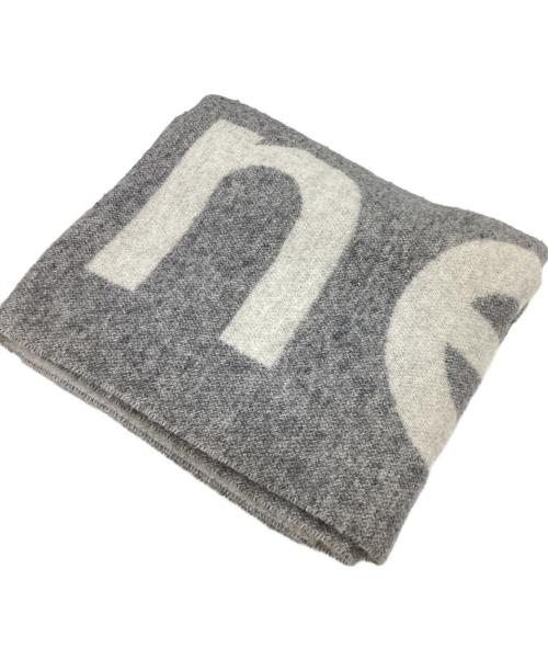 Acne studios（アクネ ストゥディオス）ACNE STUDIOS (アクネ ストゥディオス) 大判ロゴストール / logo stole / イタリア製 / Made In Italy グレーの古着・服飾アイテム