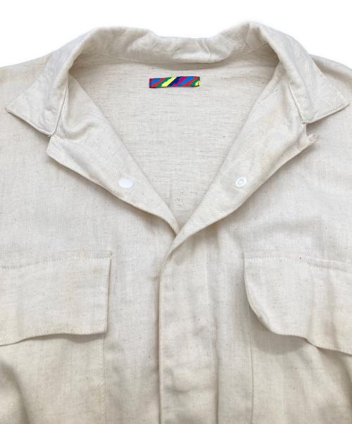 is-ness（イズネス）is-ness (イズネス) SLIT SHORT SLEEVE SHIRT / スリットショートスリーブシャツ / 31SSSH01-1 アイボリー サイズ:Lの古着・服飾アイテム