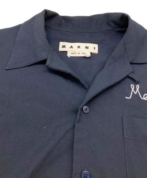 MARNI（マルニ）MARNI (マルニ) トロピカルウール ロゴ刺繍 オープンカラー半袖シャツ CUMU0054A0 ネイビー サイズ:44の古着・服飾アイテム