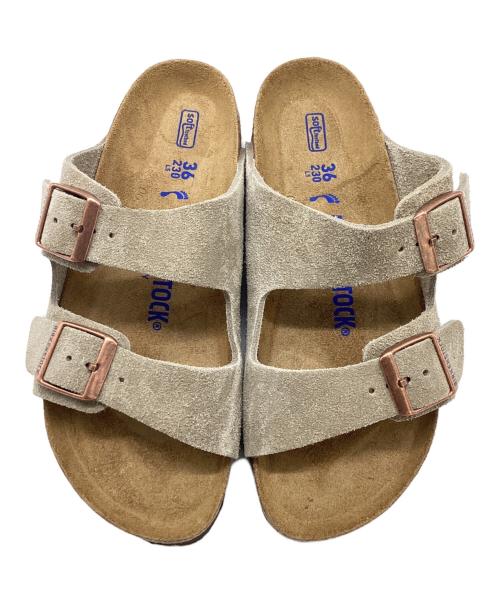 BIRKENSTOCK（ビルケンシュトック）BIRKENSTOCK (ビルケンシュトック) アリゾナ サンダル 0951303 ARIZONA Taupe ソフトフットベッド ベージュ サイズ:36の古着・服飾アイテム