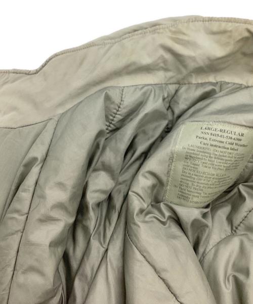 ECWCS（エクワックス）ECWCS (エクワックス) GEN3 LEVEL7 JACKET / 8415-01-538-6300 /  グレー サイズ:Lの古着・服飾アイテム