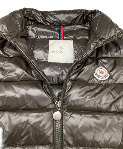 MONCLER（モンクレール）MONCLER ワンポイント ロゴ ダウンベスト / Logo don best / ガーニー ジレ / GHANY GILET / 120934830105 / モルドバ製 / Made in MOLDAVIA オリーブ サイズ:1の古着・服飾アイテム