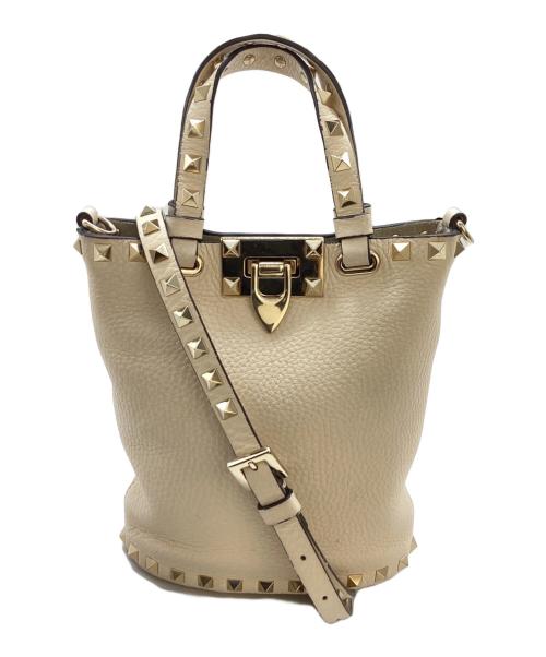 VALENTINO GARAVANI（ヴァレンティノ・ガラヴァーニ）VALENTINO GARAVANI (ヴァレンティノ・ガラヴァーニ) スタッズクロスボディポーチ　 ベージュの古着・服飾アイテム