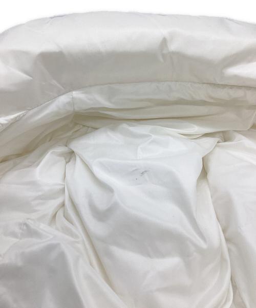 PRADA（プラダ）PRADA (プラダ) Convertible Cropped Down Jacket / コンバーチブル クロップド ダウンジャケット / 291973 S212 ホワイト サイズ:42の古着・服飾アイテム